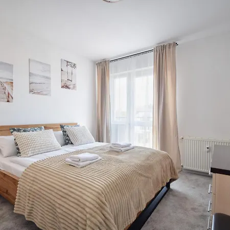 Rentplanet - 6 Marca